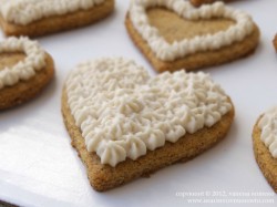 Almond Cream Cheese Frosting
