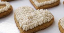Almond Cream Cheese Frosting